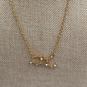 VTG Gold Tone Zodiac Constellation Rhinestone Celestial Pendant Necklace Dainty
